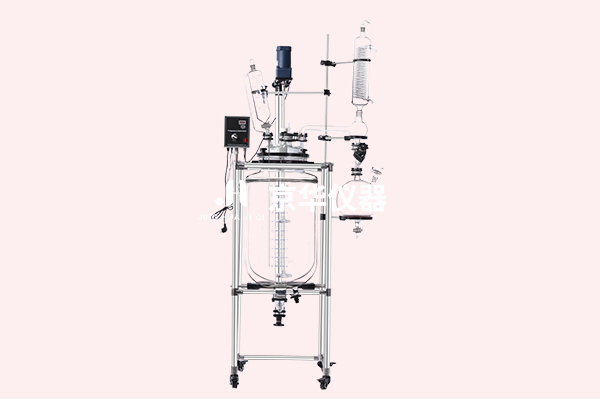 实验室常见的双层过滤玻璃反应釜技术特点如下
